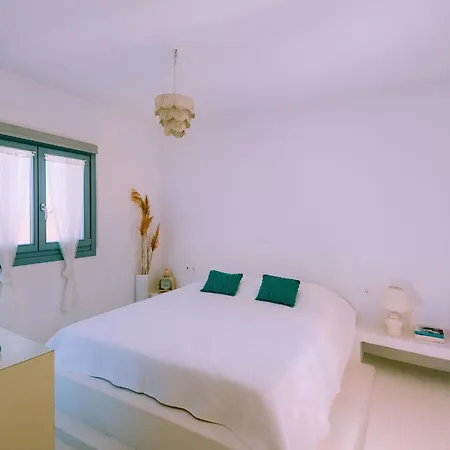 Hébergement de vacances Luxury Jomar With A Swimming Pool And Sea View, In The Area Of Otzia