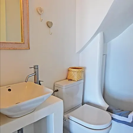 Luxury Jomar With A Swimming Pool And Sea View, In The Area Of Otzia Hébergement de vacances Grionisi